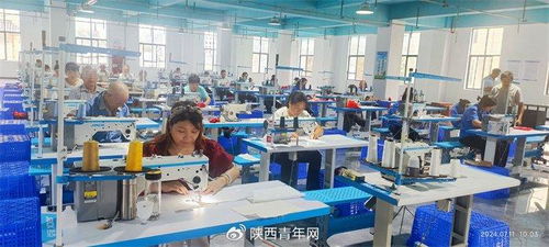 陜亮家園服裝廠暨商洛學院國力集團博士專家工作站正式揭牌，艾森絲服飾開啟產教融合新篇章